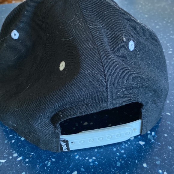 Neff ball cap - Picture 2 of 3